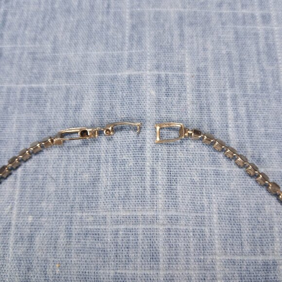 1980s Vintage Necklace with a Single Strand of Clear Rhinestones and Red Pendant - Picture 3 of 5